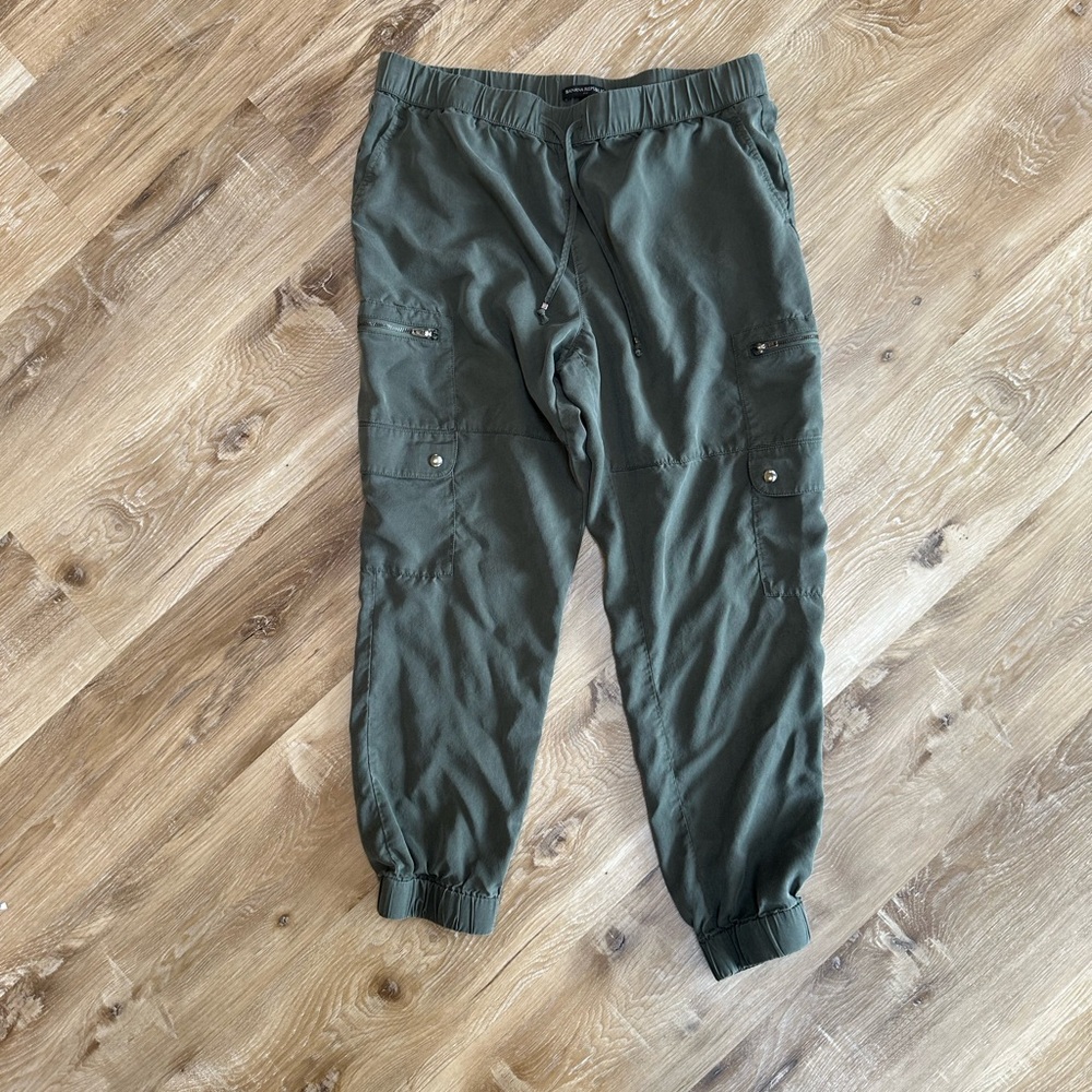 Banana Republic Women's Olive Cargo Jogger Pants